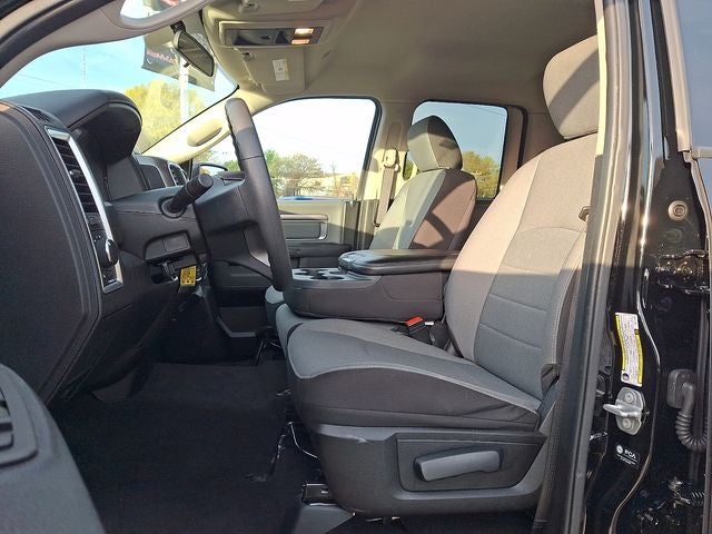 2024 RAM Ram 1500 Classic SLT - Photo 13