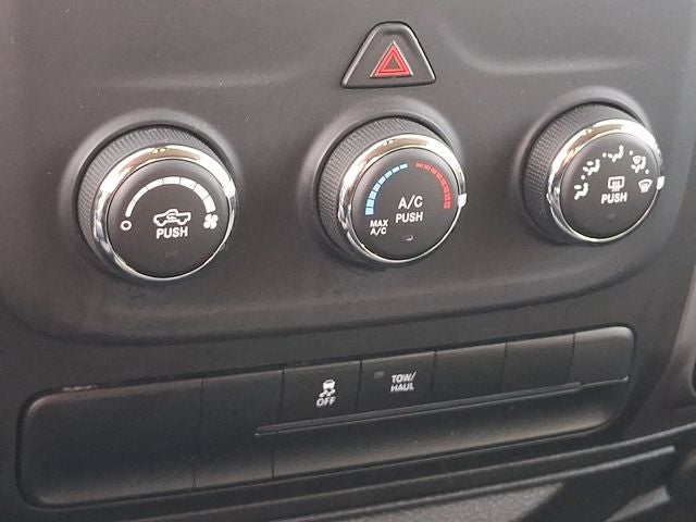 2024 RAM Ram 1500 Classic SLT - Photo 15