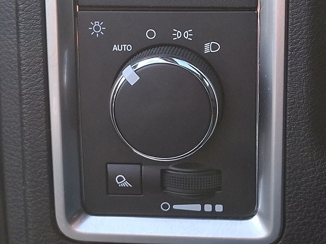 2024 RAM Ram 1500 Classic SLT - Photo 23