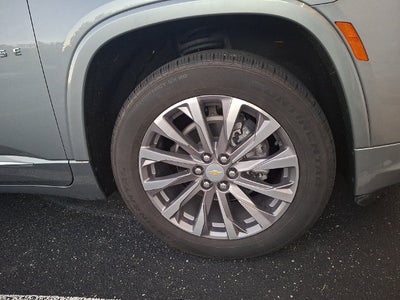 2023 Chevrolet Traverse Premier