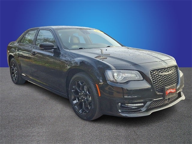 2023 Chrysler 300 Touring