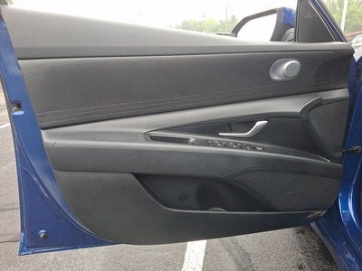 2021 Hyundai Elantra SE