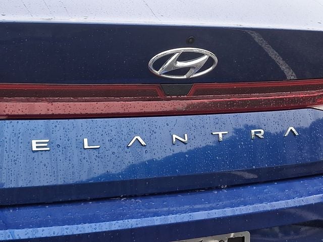 2021 Hyundai Elantra SE