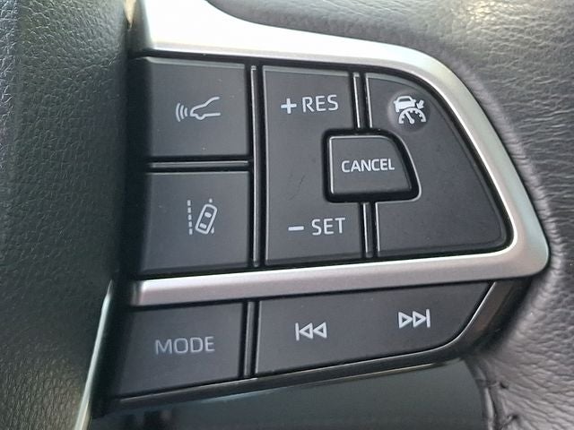2024 Toyota Sienna XLE 8 Passenger