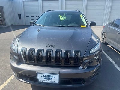 2017 Jeep Cherokee Sport