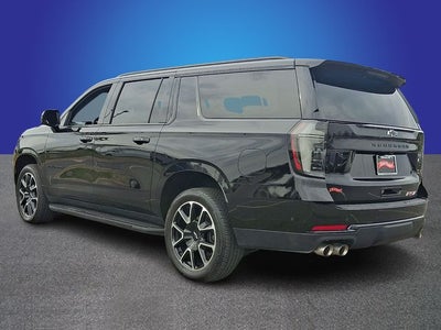 2025 Chevrolet Suburban RST