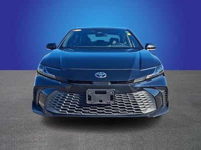 2025 Toyota Camry SE Hybrid