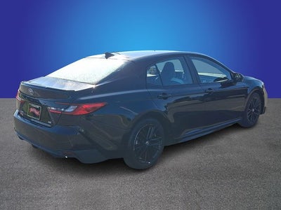 2025 Toyota Camry SE Hybrid