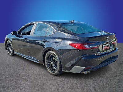 2025 Toyota Camry SE Hybrid