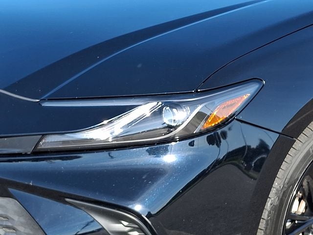 2025 Toyota Camry SE Hybrid