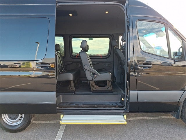 2022 Mercedes-Benz Sprinter 2500 Passenger 144 WB