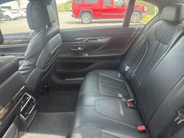 2017 BMW 7 Series 740i