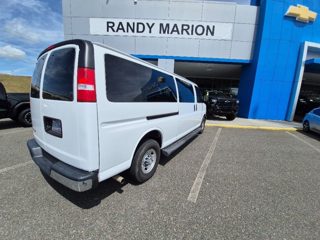 2019 Chevrolet Express 3500 LT Passenger