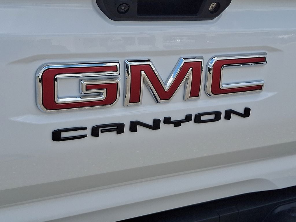 2024 GMC Canyon AT4