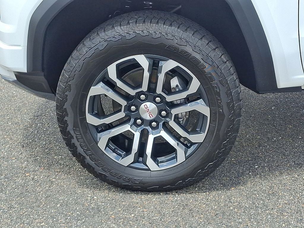 2024 GMC Canyon AT4