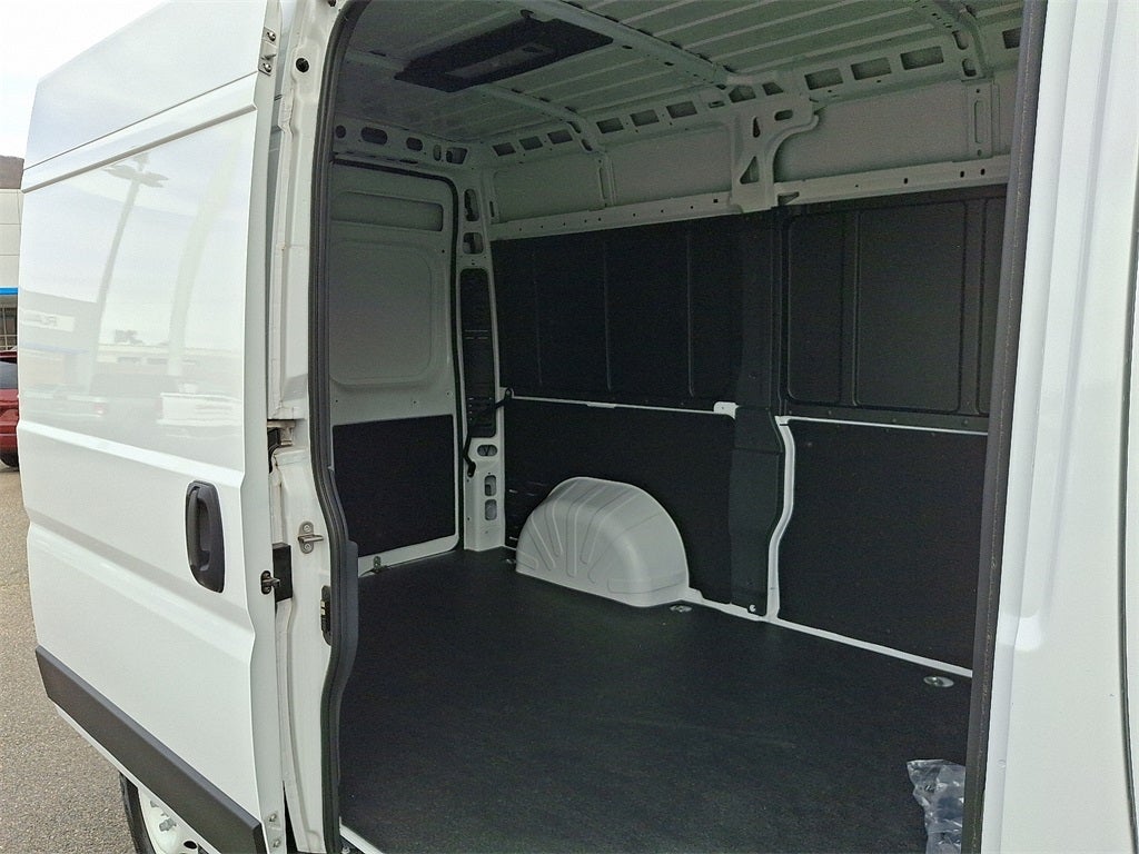 2024 RAM ProMaster 2500 High Roof 136 WB