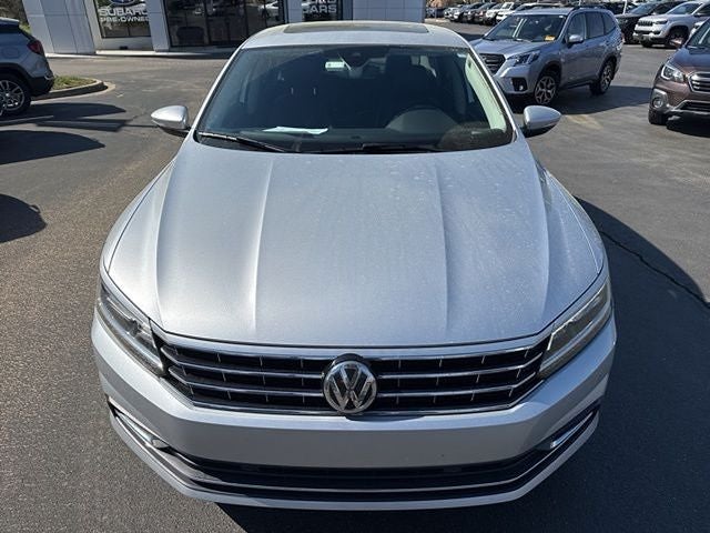 2017 Volkswagen Passat SEL Premium