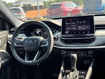2023 Jeep Compass Latitude Lux