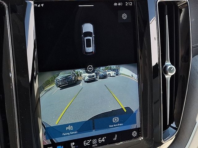 2023 Volvo XC60 B6 Ultimate Dark Theme