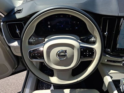 2023 Volvo XC60 B6 Ultimate Dark Theme