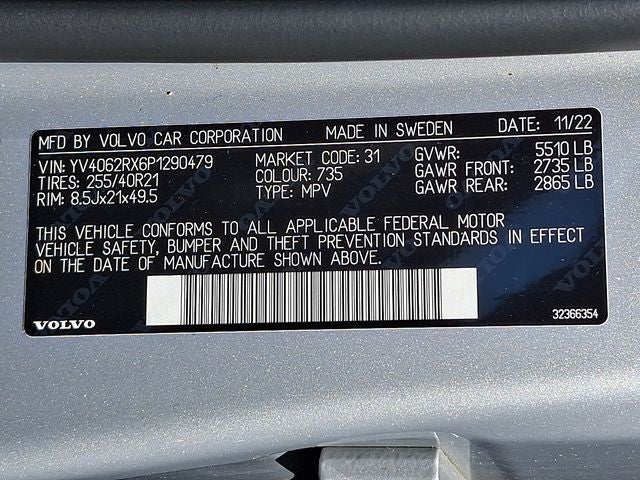 2023 Volvo XC60 B6 Ultimate Dark Theme