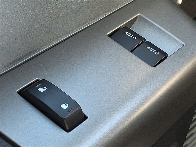 2023 Ford F-650SD Base