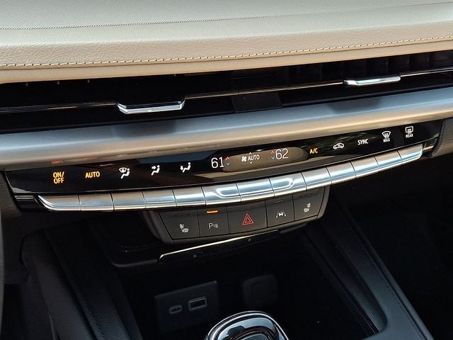 2024 Cadillac XT4 Luxury