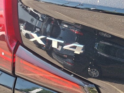 2024 Cadillac XT4 Luxury