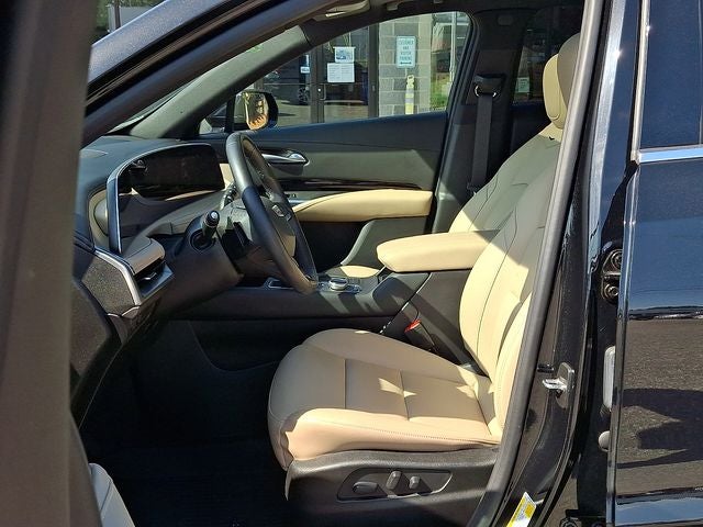 2024 Cadillac XT4 Luxury
