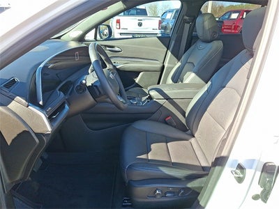 2024 Cadillac XT4 Premium Luxury
