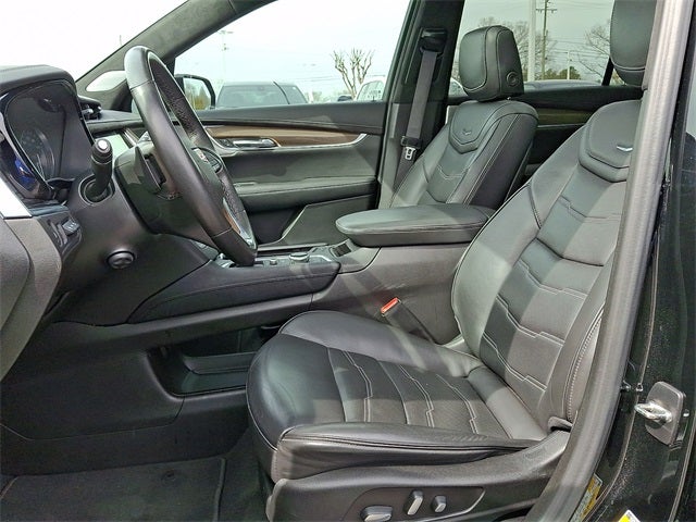 2022 Cadillac XT6 Premium Luxury