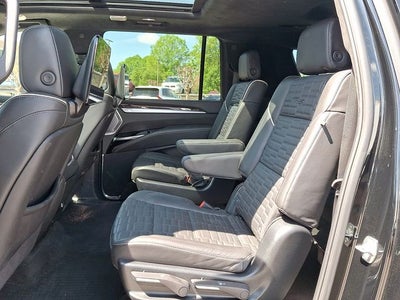 2025 Cadillac Escalade ESV Premium Luxury Platinum