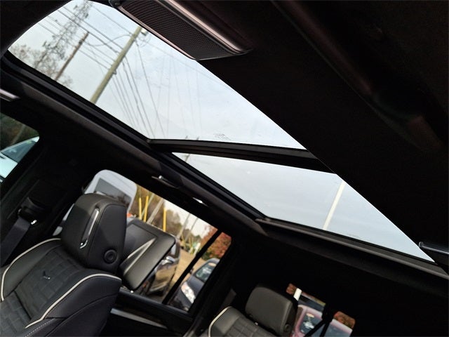 2025 Cadillac Escalade ESV Sport Platinum