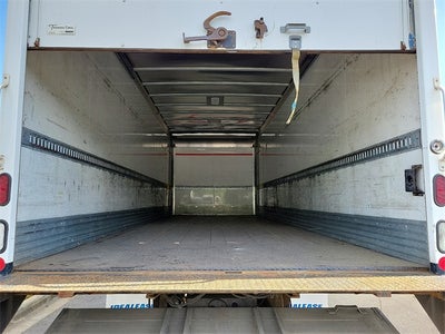 2018 International 4300 26FT BOX