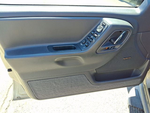 2000 Jeep Grand Cherokee Laredo