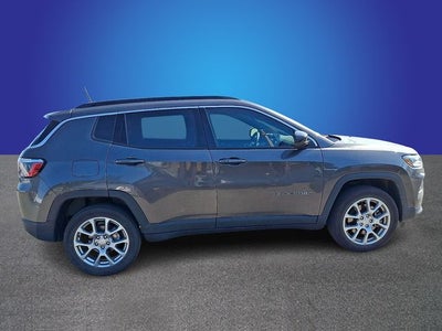 2023 Jeep Compass Latitude Lux