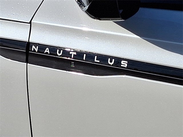 2024 Lincoln Nautilus Reserve