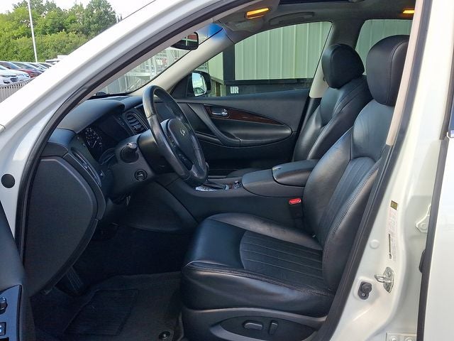 2016 INFINITI QX50 Base