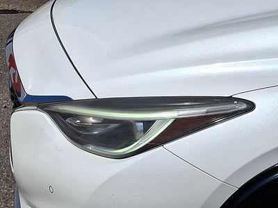 2018 INFINITI QX30 Premium
