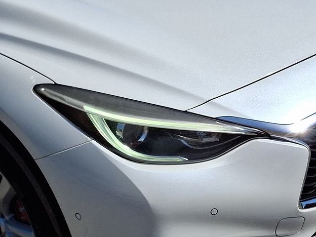 2018 INFINITI QX30 Premium