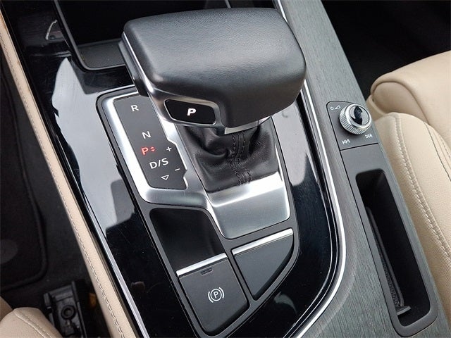 2024 Audi A4 45 S line Premium Plus quattro