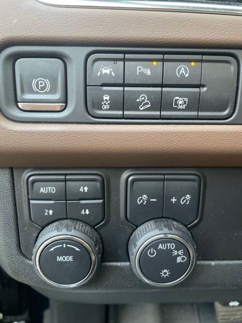 2023 Chevrolet Suburban High Country