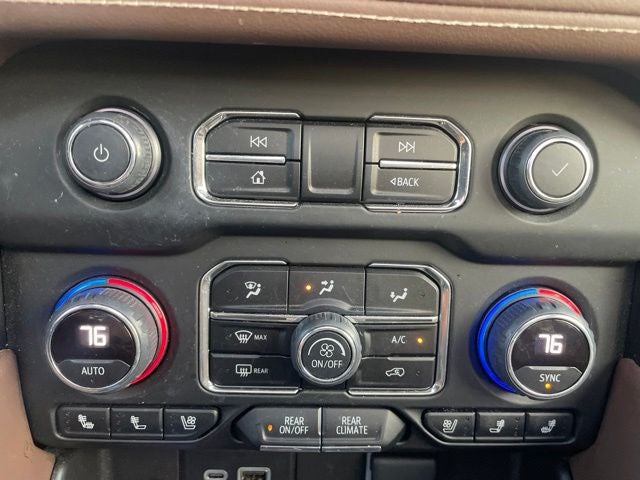 2023 Chevrolet Suburban High Country