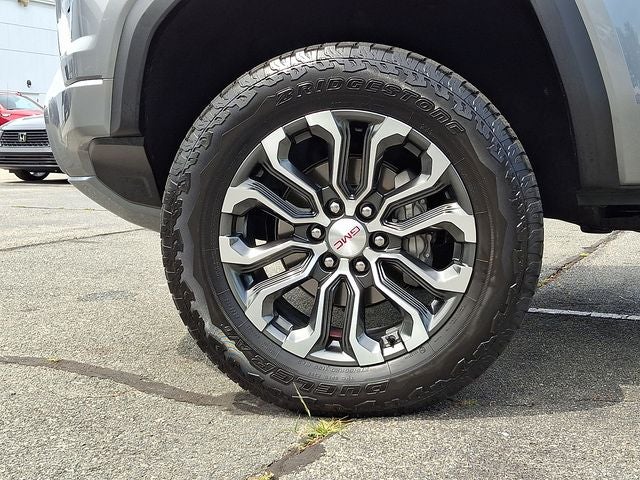 2025 GMC Canyon 4WD Denali