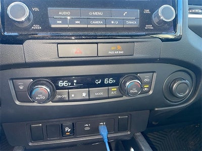 2022 Nissan Frontier SV