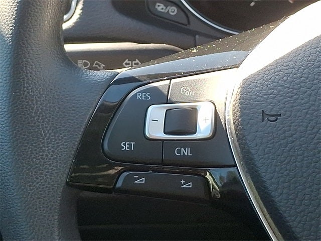 2018 Volkswagen Passat 2.0T R-Line