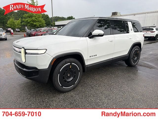 2025 Rivian R1S Adventure