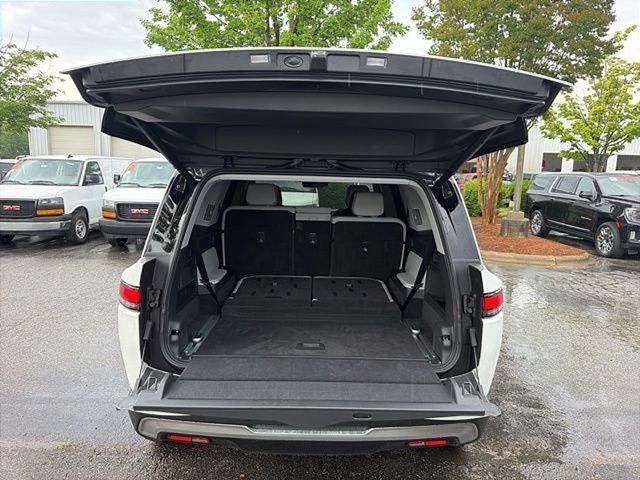 2025 Rivian R1S Adventure