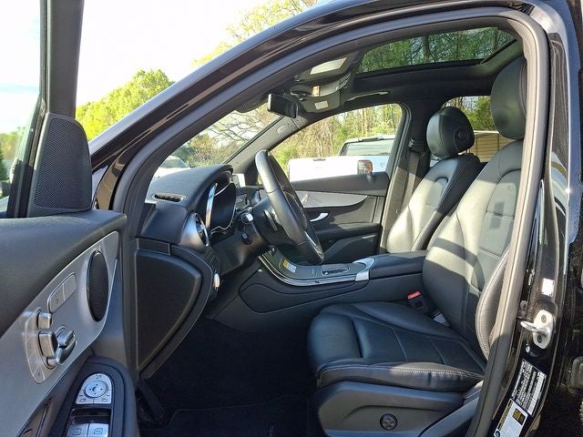 2022 Mercedes-Benz GLC 300 GLC 300