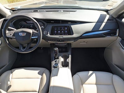 2023 Cadillac XT4 Luxury